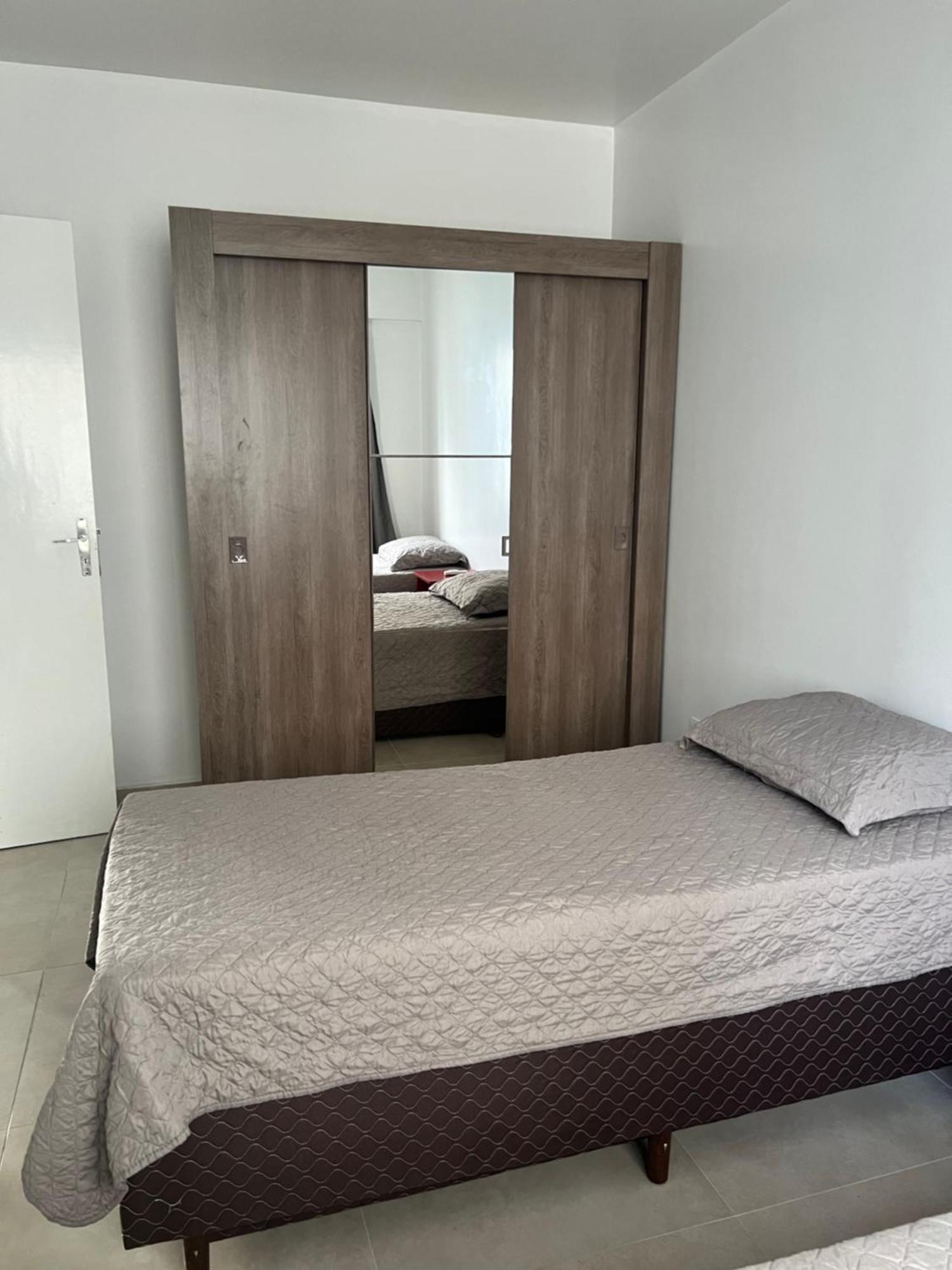 Dois Quartos Seis Pessoas Balneario Camboriu